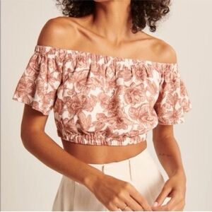 Abercrombie & Fitch Floral Crop Top in Cream and Pink L